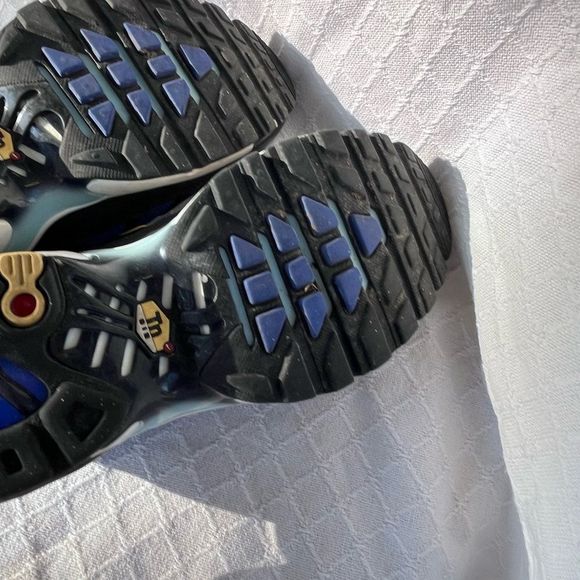 NIKE AIR MAX PLUS HYPER BLUE 2018 - Picture 7 of 14